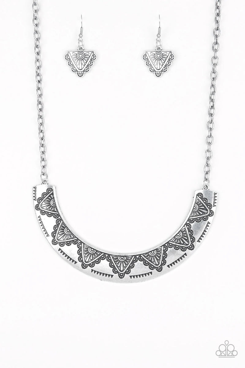 セルディア　パーネ Paparazzi Persian Pharaoh - Necklace Silver Box 5