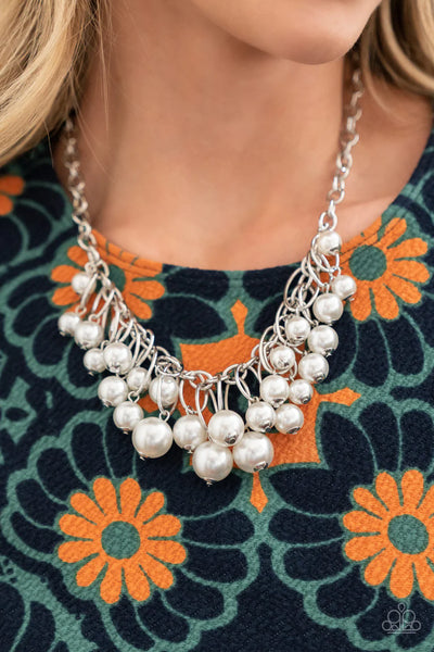 Paparazzi Powerhouse Pose - Necklace White Box 11