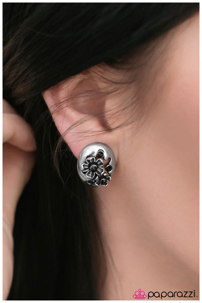 Paparazzi The Love Bug - Black Clip-On Earrings Box 12