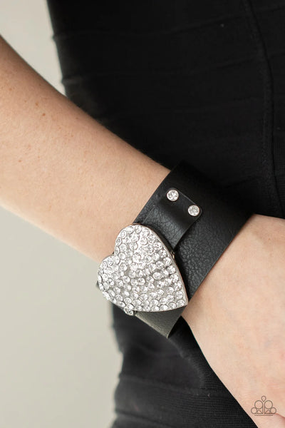 Paparazzi Flauntable Flirt - Urban Bracelet Black Box 11