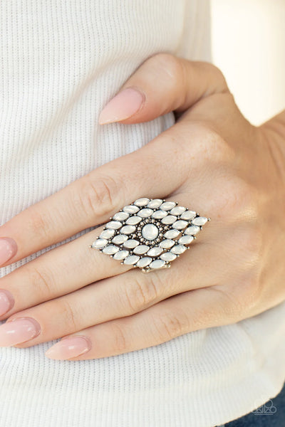 Paparazzi Incandescently Irresistible - Exclusive Ring White Iridescent Box 11
