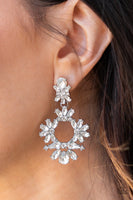 Paparazzi Leave Them Speechless - Earrings White LOP Exclusive Box 64