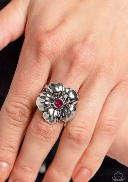 Paparazzi 2025 flower ring