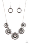 Paparazzi PIXEL Perfect - Necklace Silver Box 71