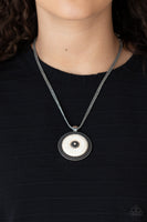 Paparazzi EPICENTER of Attention - Necklace White Box 110