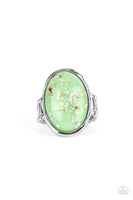 Paparazzi Glittery With Envy - Ring Green Box 105