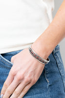 Paparazzi A Point Of Pride - Bracelet Multi Box 121