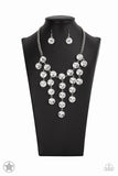 Paparazzi Blockbuster Spotlight Stunner - Necklace White Box 118