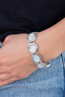 Paparazzi Muster Up The Luster - Bracelet White Box 36