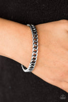 Paparazzi Might and CHAIN - Bracelet Silver Box 12