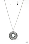 Paparazzi Chicly Centered - Necklace Multi Box 104