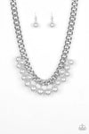 Paparazzi Get Off My Runway - Necklace Silver Box 49