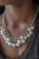 Paparazzi Get Off My Runway - Necklace Silver Box 49