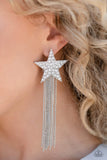 Paparazzi Superstar Solo - Earrings White LOP Exclusive Box 25
