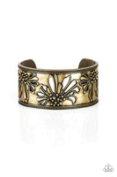 Paparazzi Where The Wildflowers Are - Bracelet Brass Box 104