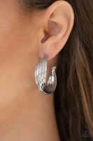 Paparazzi Curves In all The Right Places - Earrings Silver Box 45